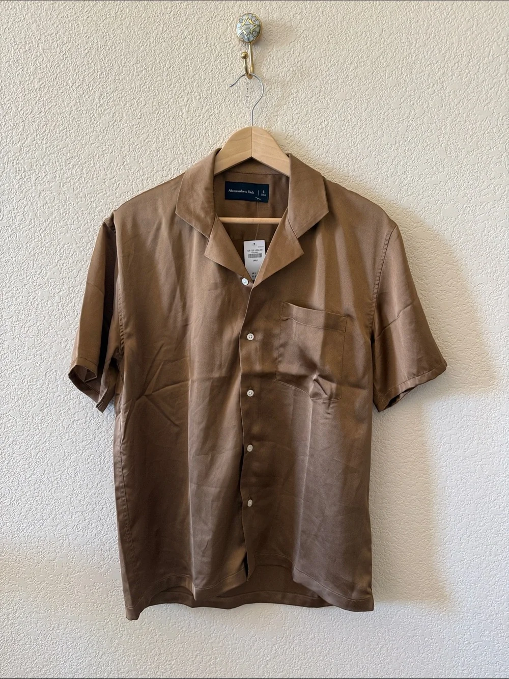 Abercrombie & Fitch Men's S Bronze Satiny Button Front Camp Shirt Untucked NWT